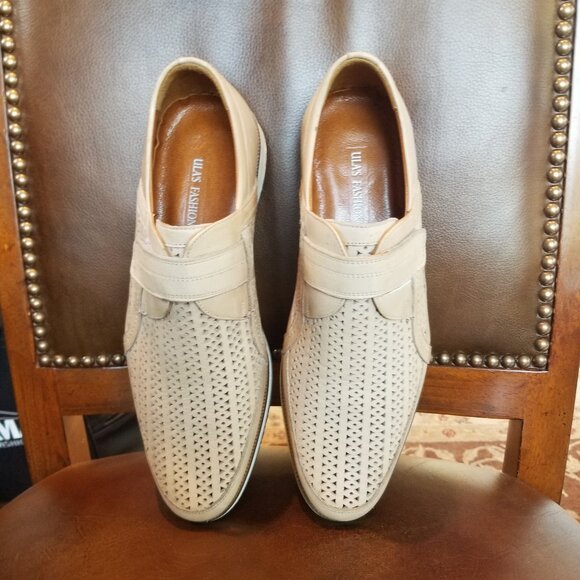 New and Unworn Mens Loafers - Picture 3 of 6